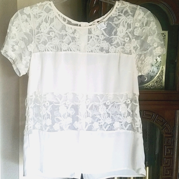 one clothing Tops - One Clothing, cream lace short sleeves, Sx M